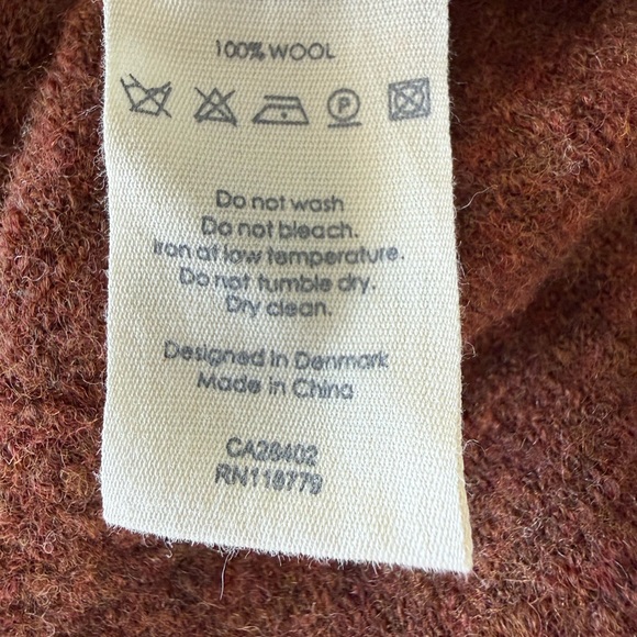 Anthropologie Burnt Orange and Gold Cowl Neck Sweater - Picture 6 of 8